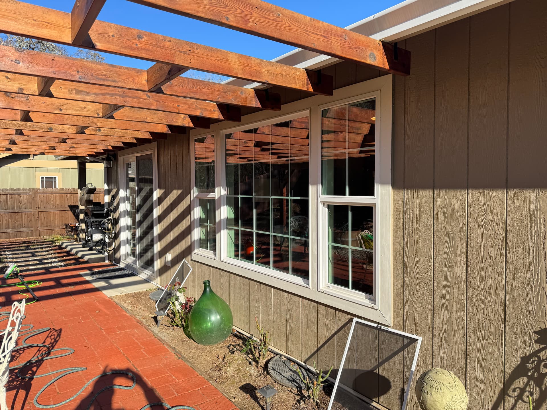 Pristine Window Cleaning for a Cozy Home