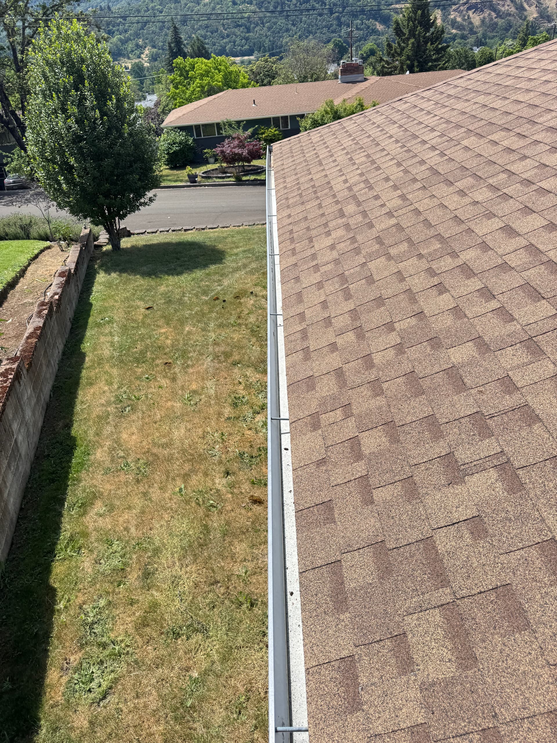 Gallery photos for Full Roof Maintenance - Moss Removal, Treatment, and Gutter Cleaning: Image #4