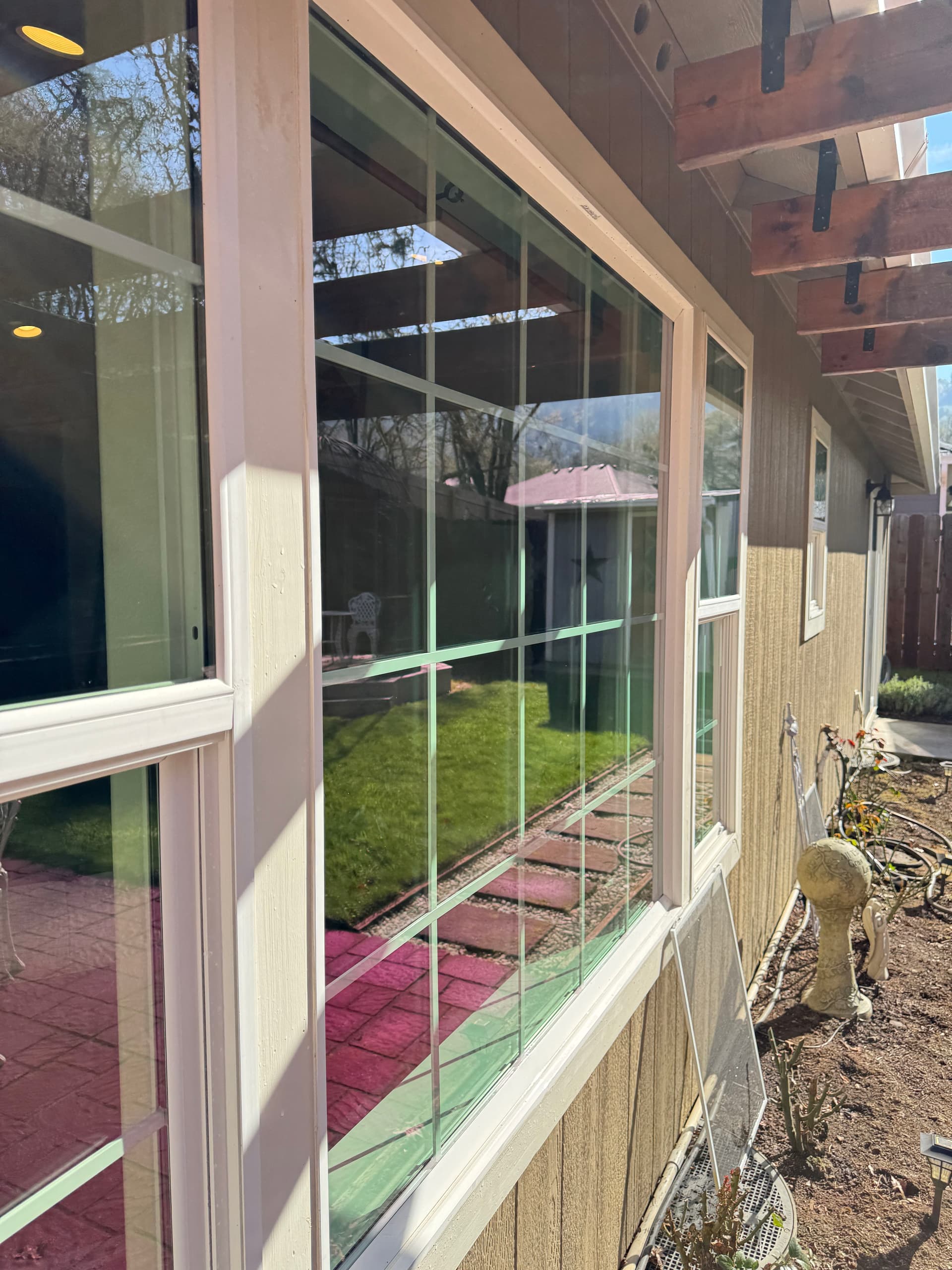 Pristine Window Cleaning for a Cozy Home