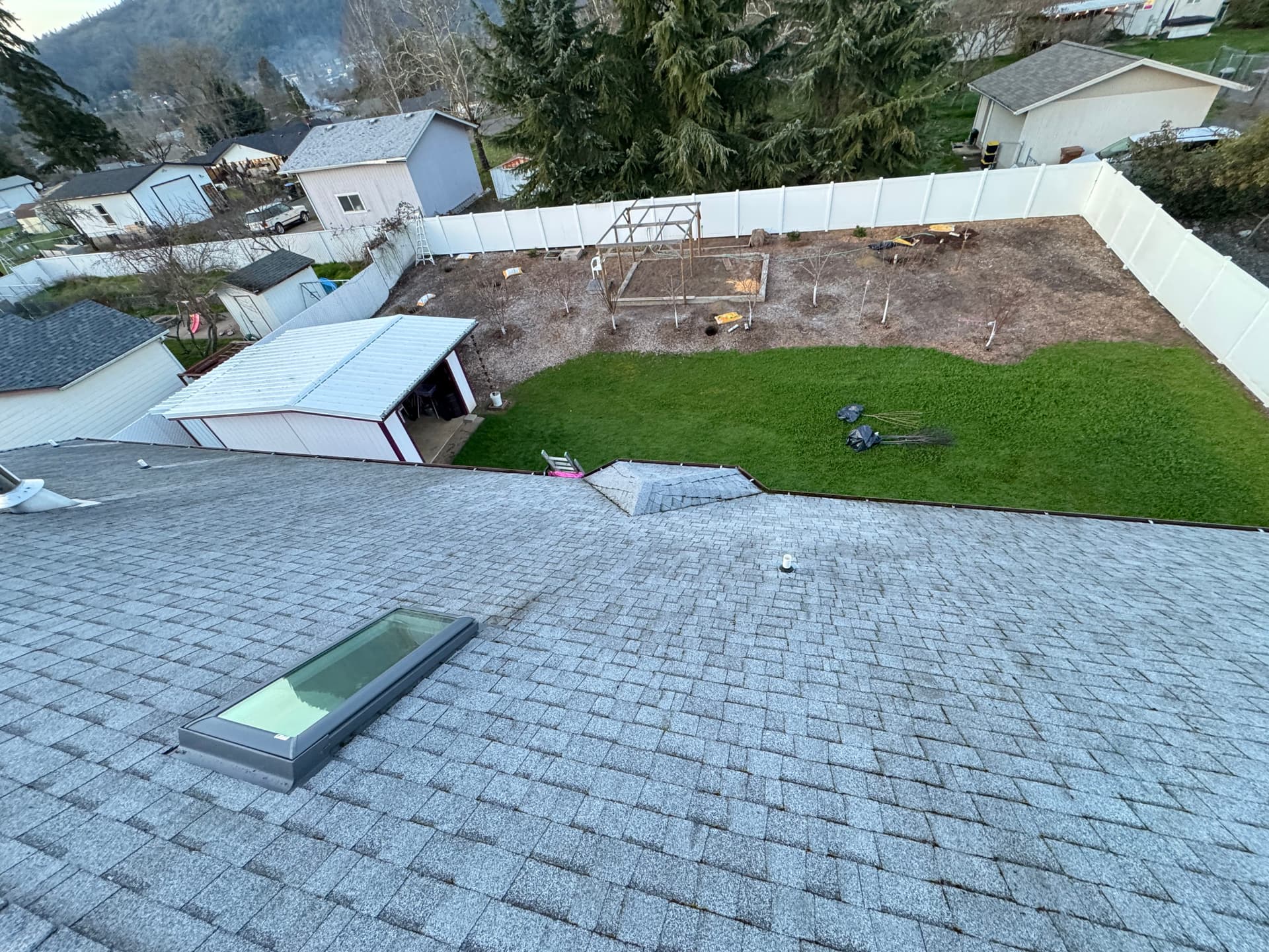 Gallery photos for Roof Moss Removal and Gutter Cleaning: Image #4