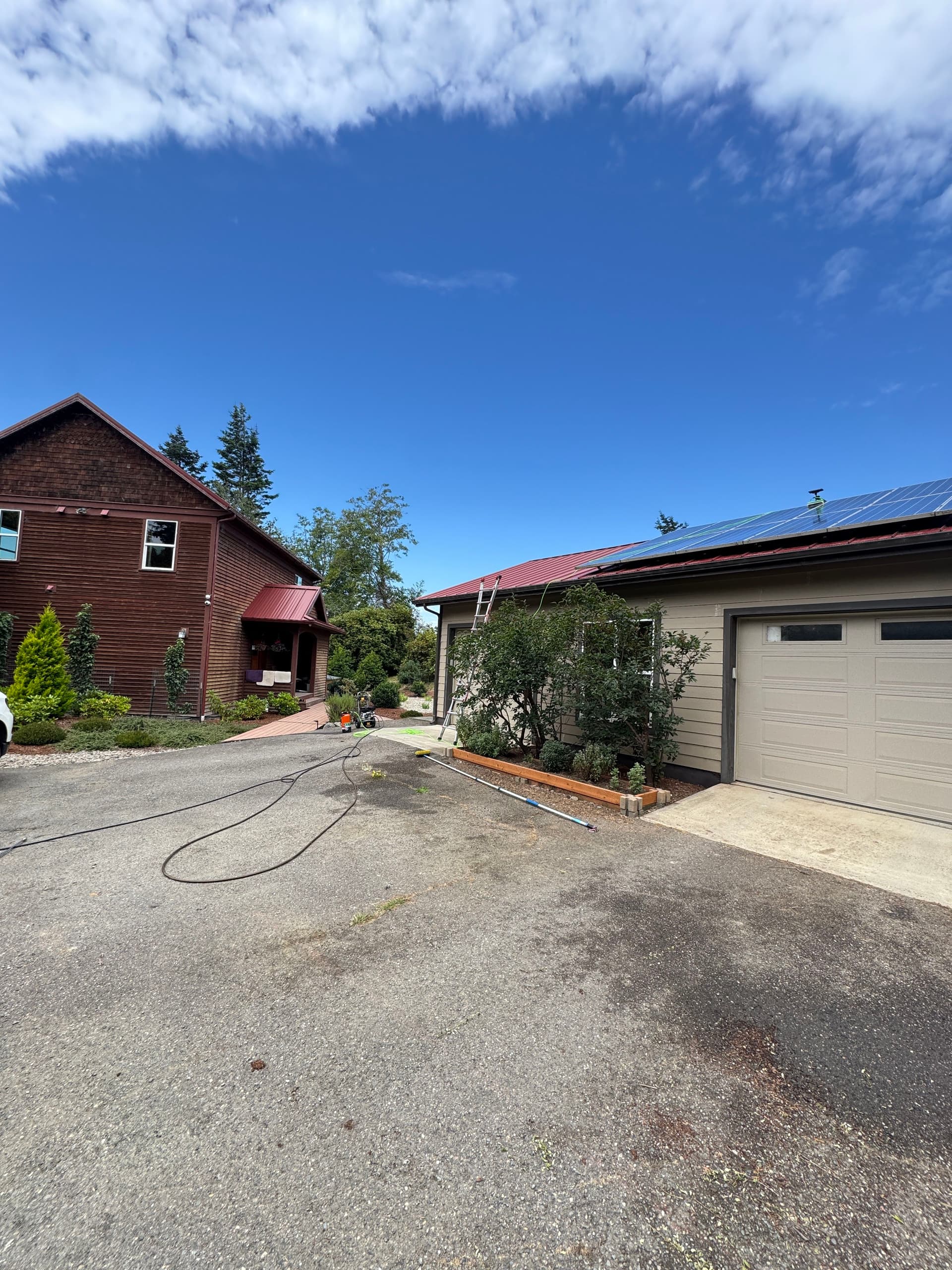 Gallery photos for Full Exterior Clean and Solar Panel Service on the Oregon Coast: Image #2