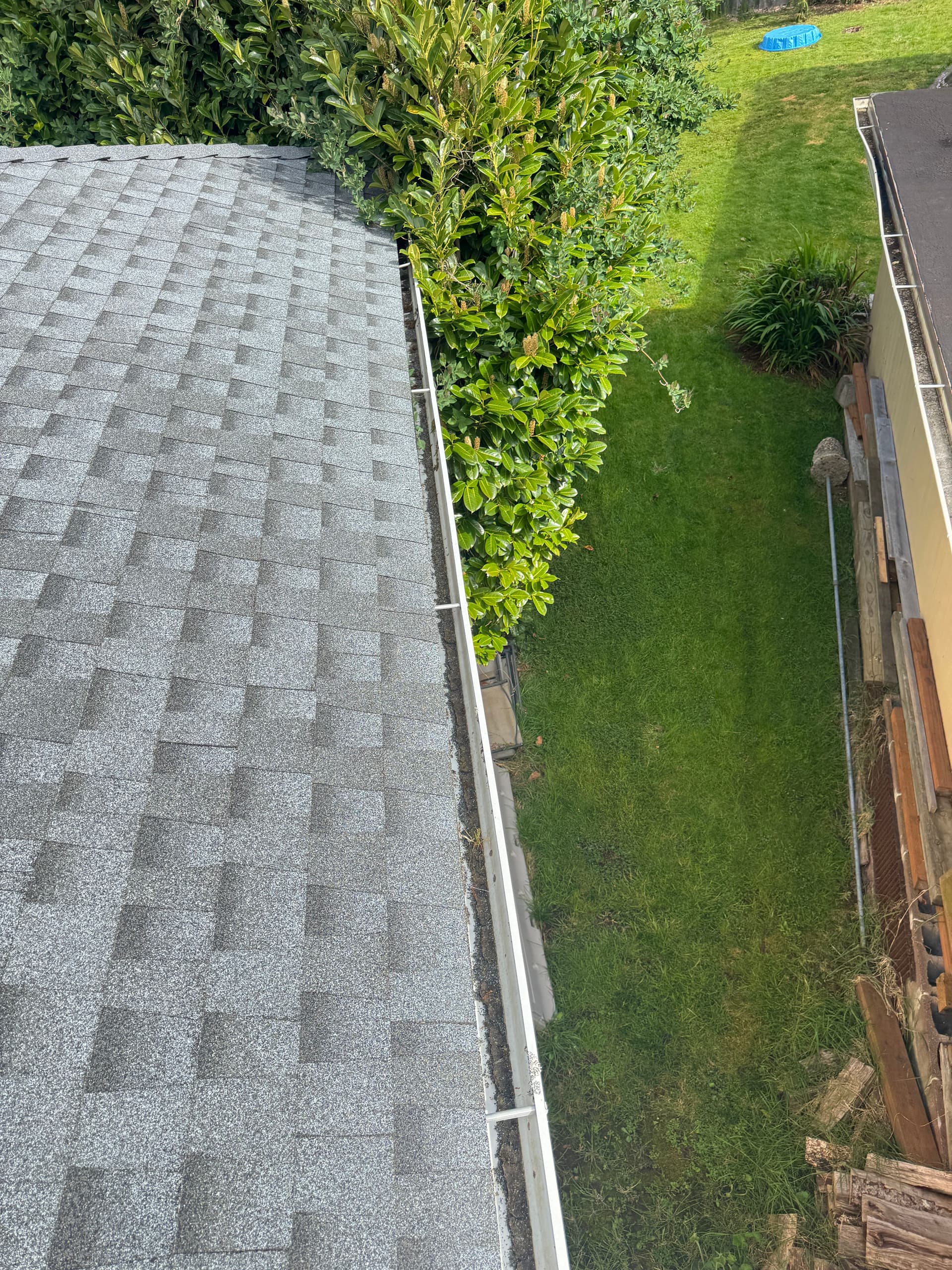 Gallery photos for Coastal Gutter Cleaning Done Right in North Bend: Image #3