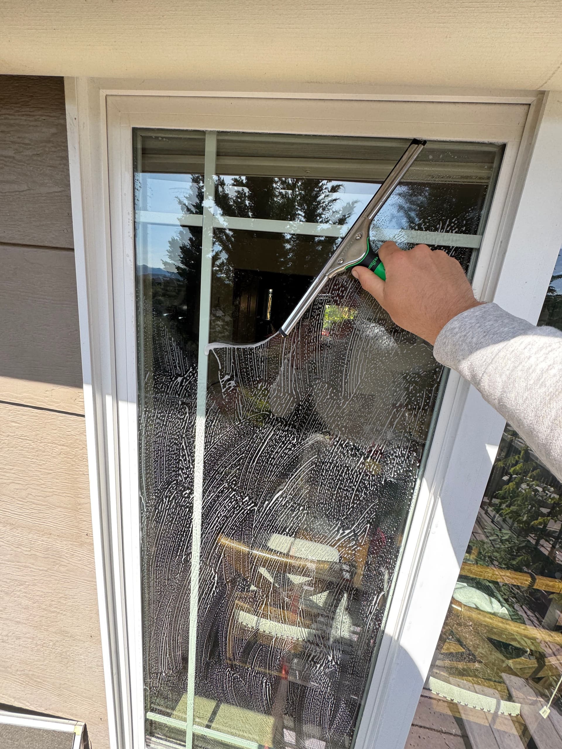 Gallery photos for Exterior Window Cleaning That Makes the Glass Shine Again: Image #3